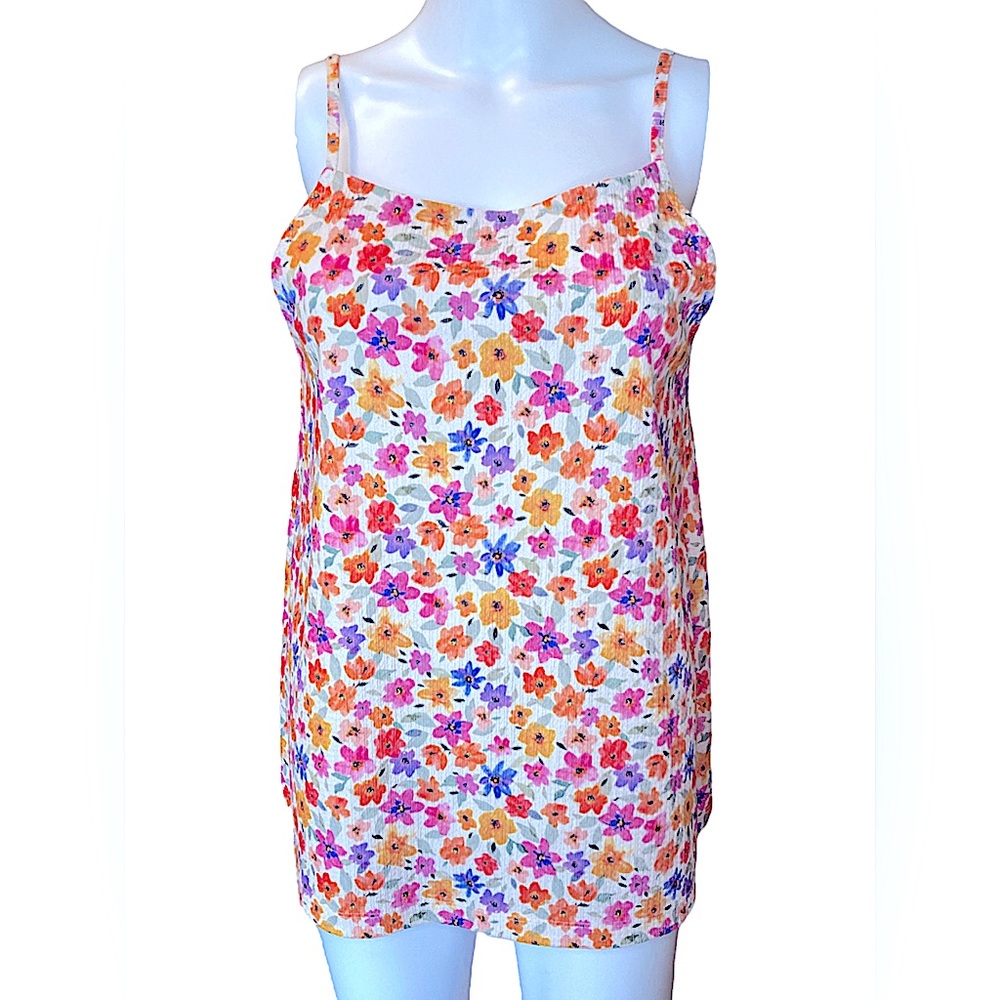 Tu Woman’s colorful floral cami size Medium